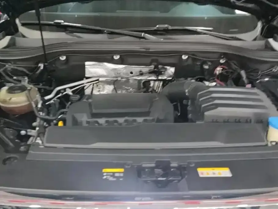 Volkswagen Teramont 2023 из CN, фото 10