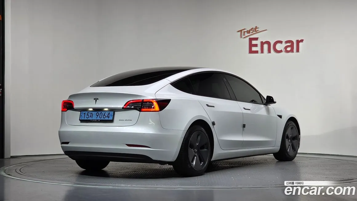 Tesla Model 3 2022 из KR, фото 3