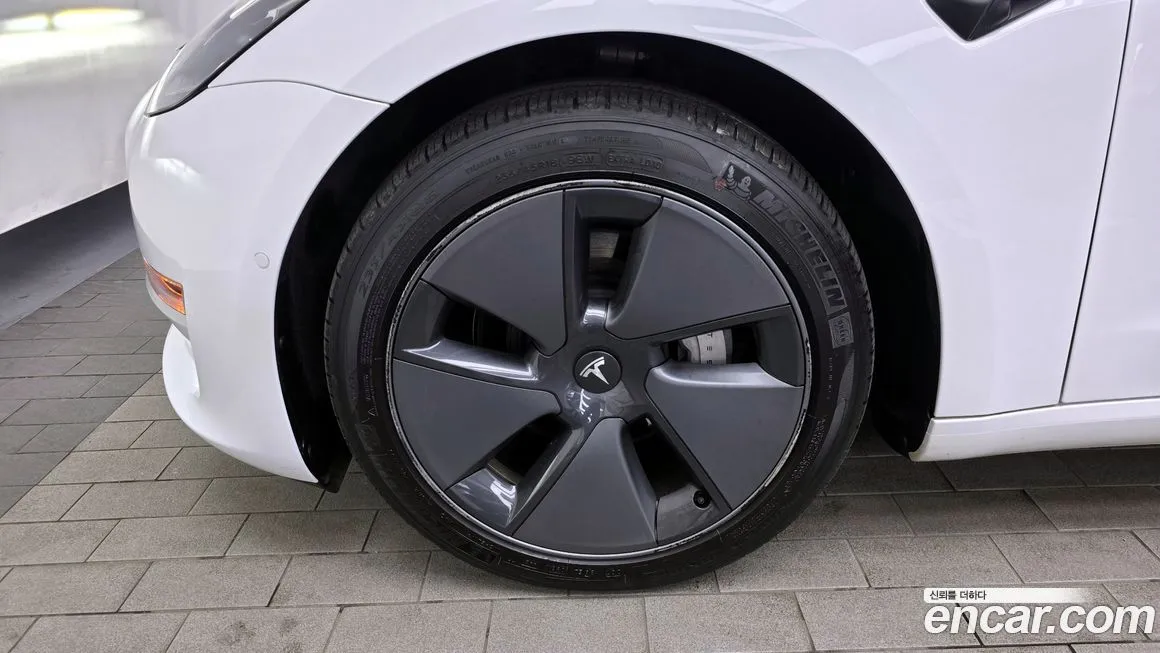 Tesla Model 3 2022 из KR, фото 2