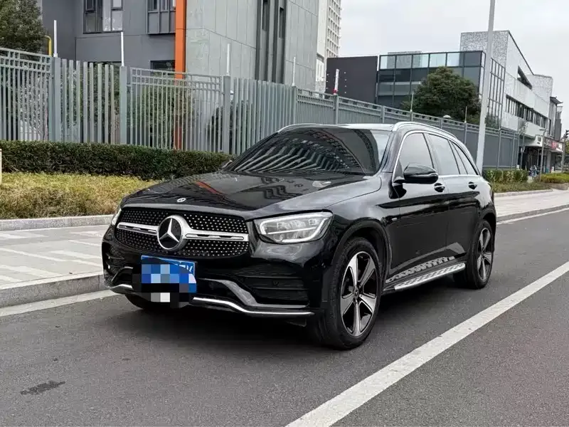 Mercedes-Benz GLC — фото 1