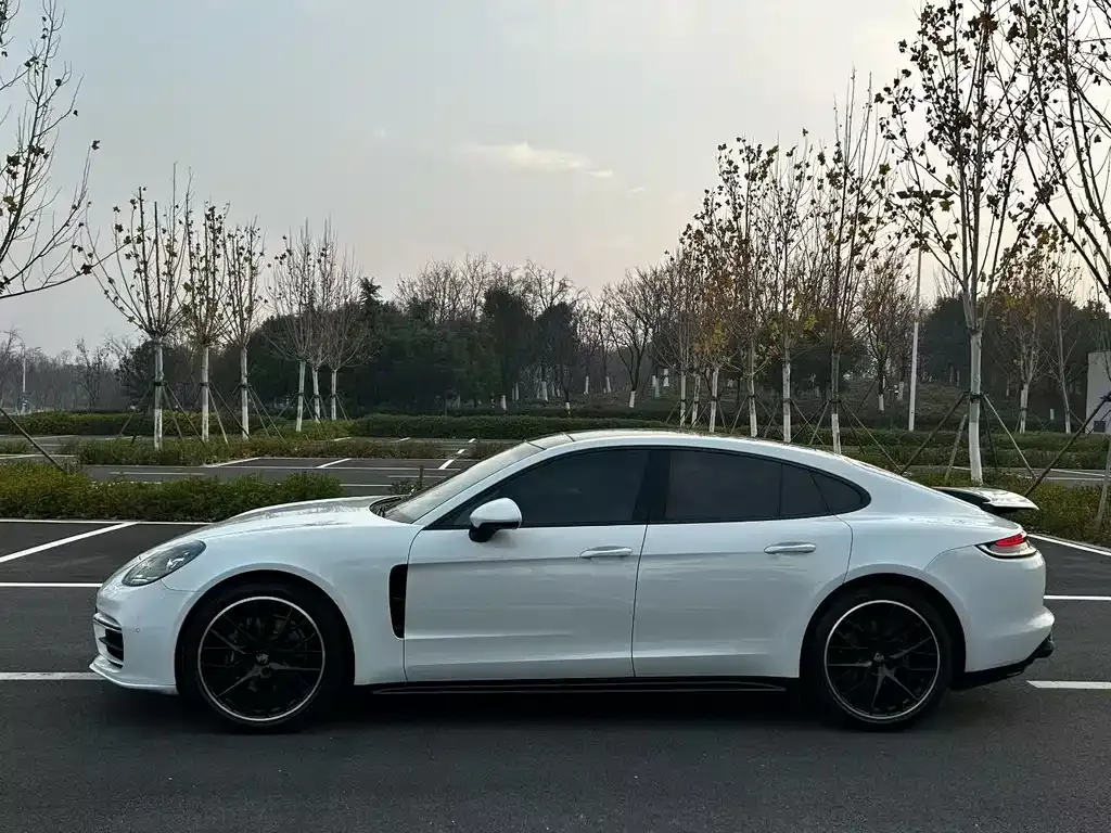 Porsche Panamera 2022 из CN, фото 5