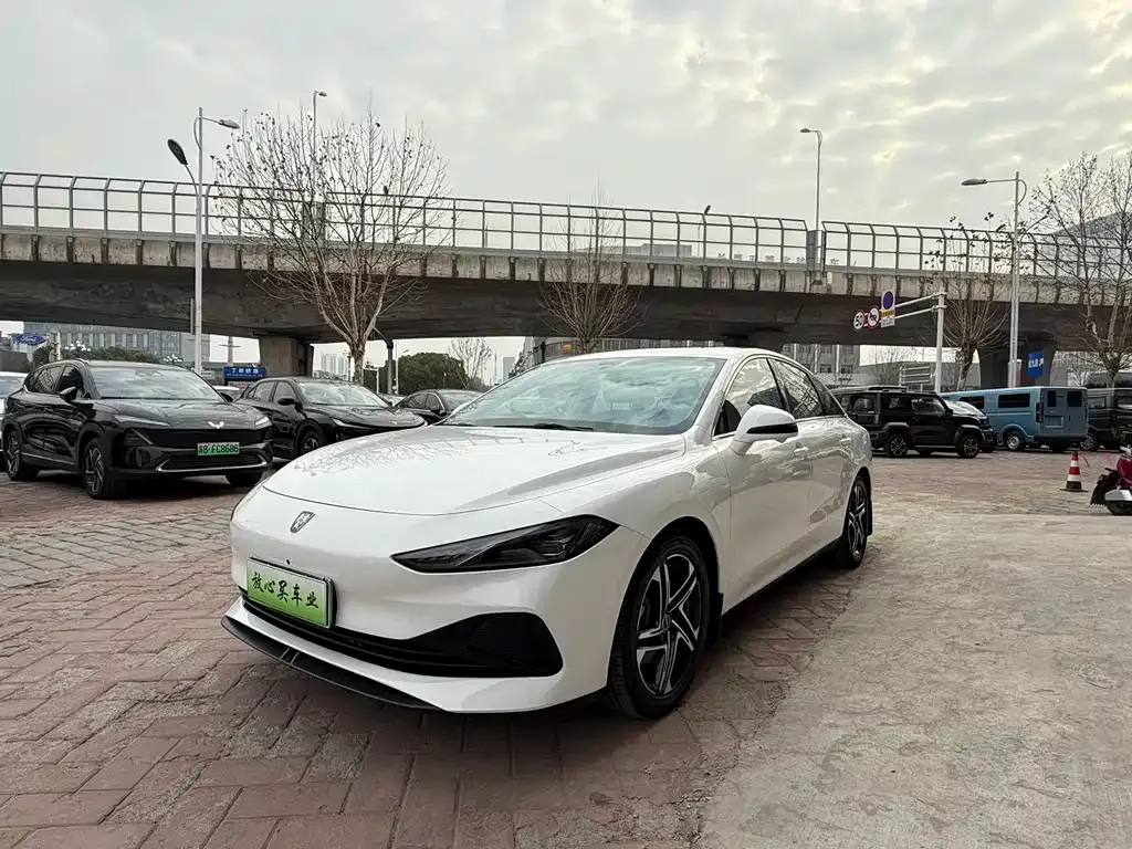Roewe D7 2024 из CN, фото 1