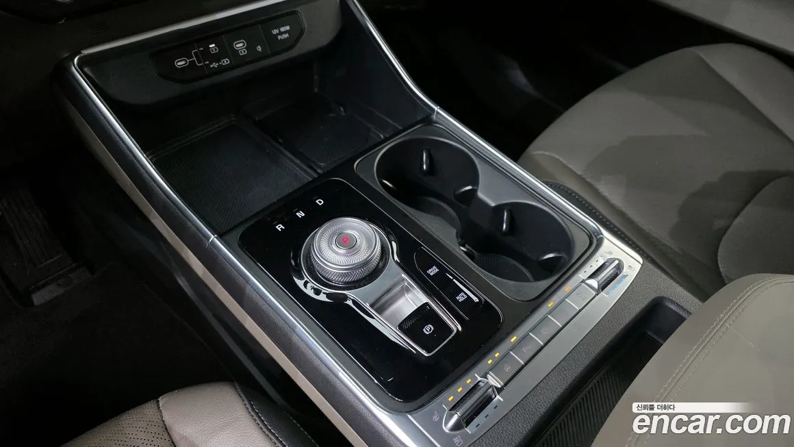 Kia Carnival — фото 10
