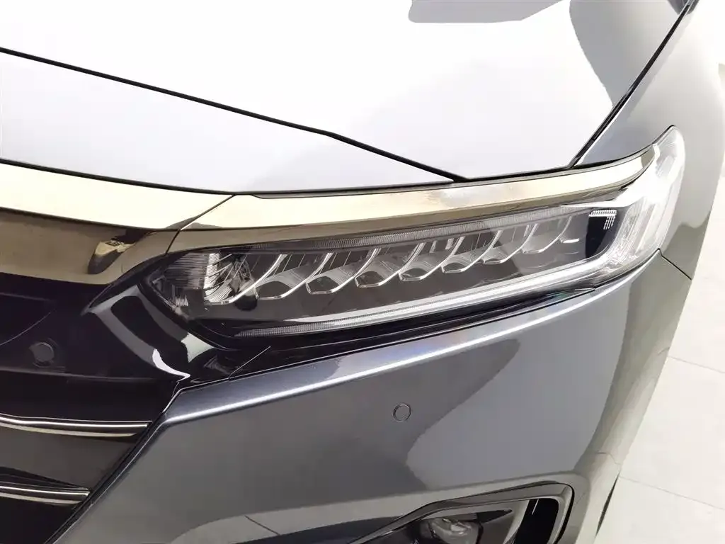 Honda Accord — фото 3