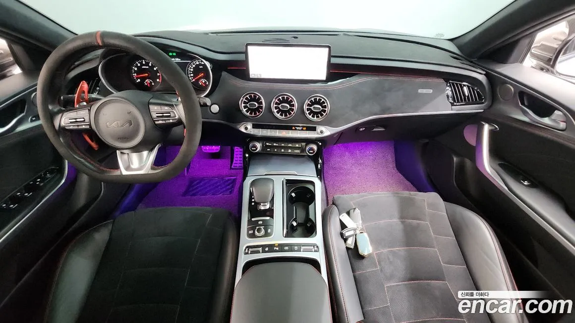 Kia Stinger — фото 10
