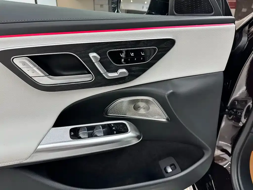 Mercedes-Benz E-Class 2023 из CN, фото 10