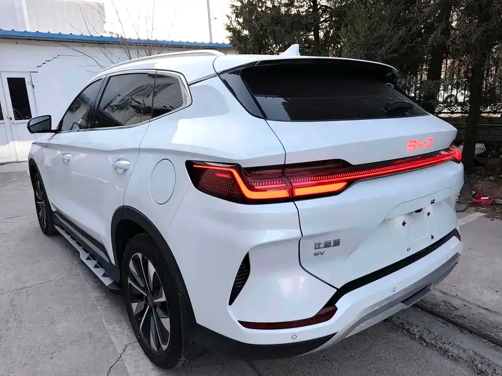 BYD PLUS New Energy — фото 7