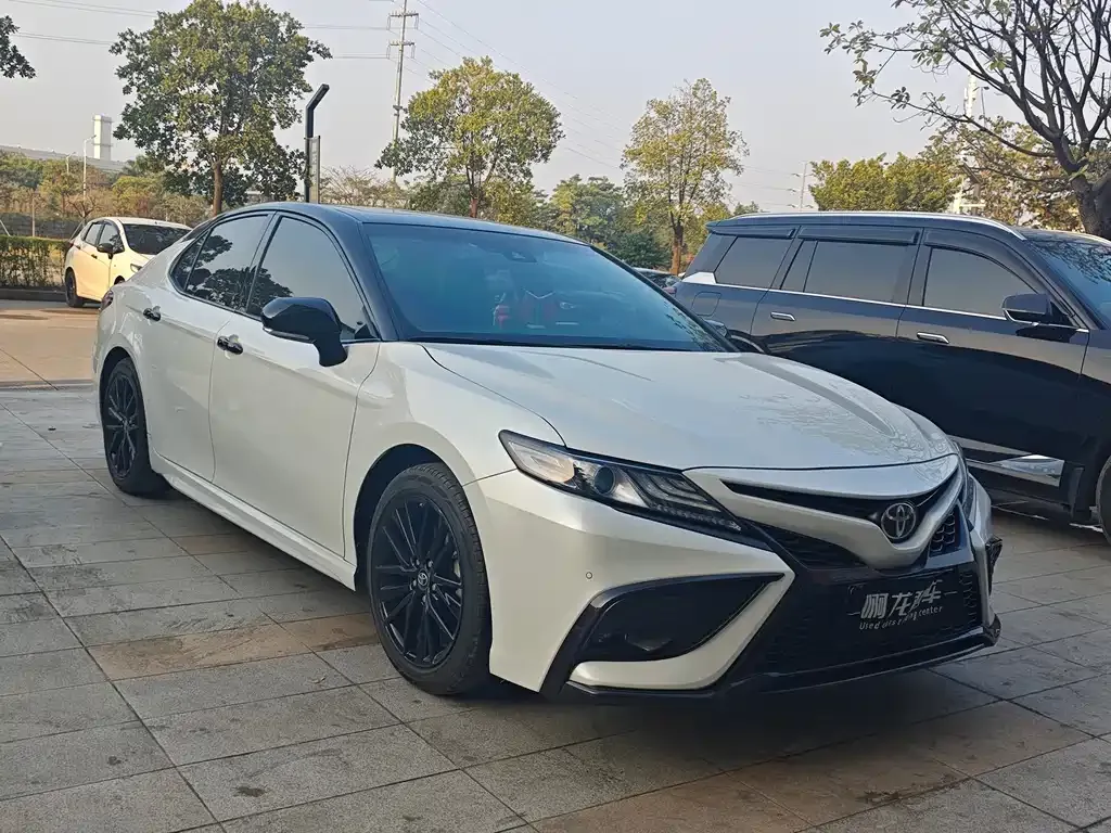 Toyota Camry 2023 из CN, фото 9