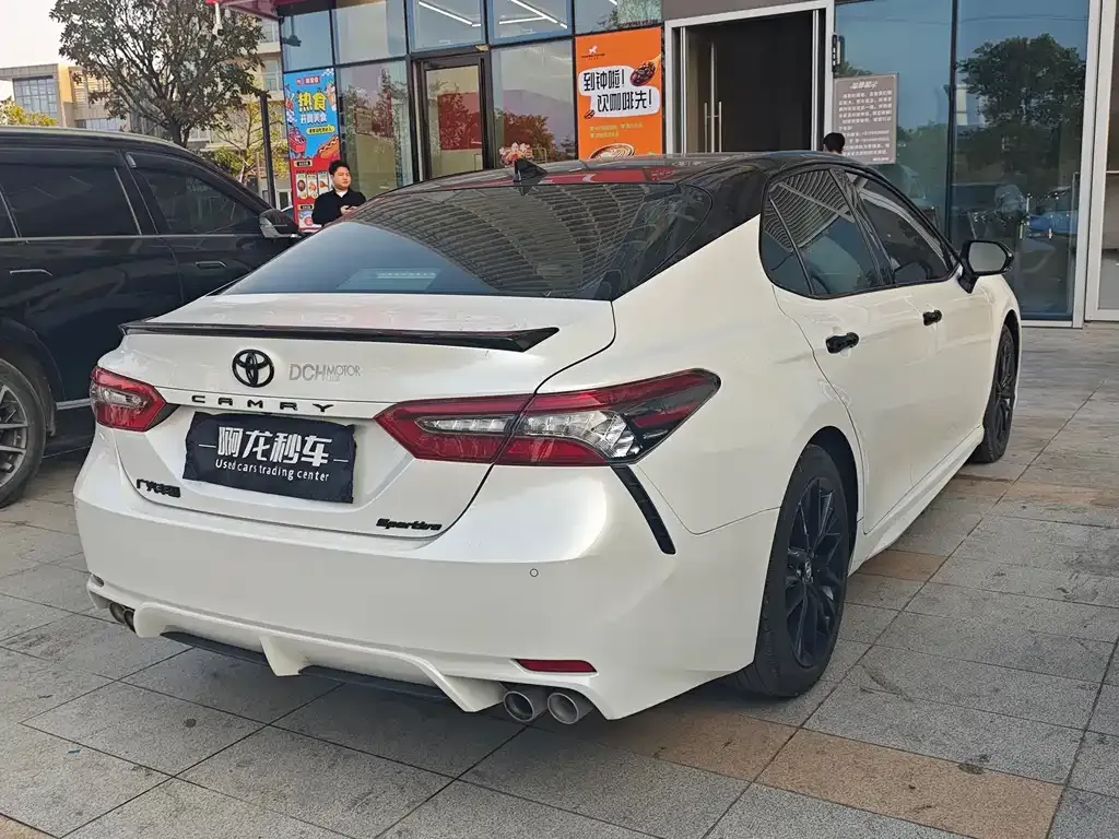 Toyota Camry 2023 из CN, фото 7