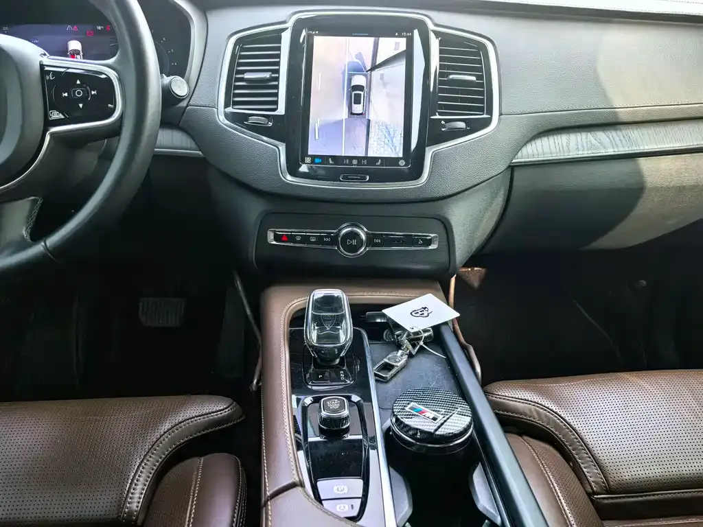 Volvo XC90 2023 из CN, фото 9