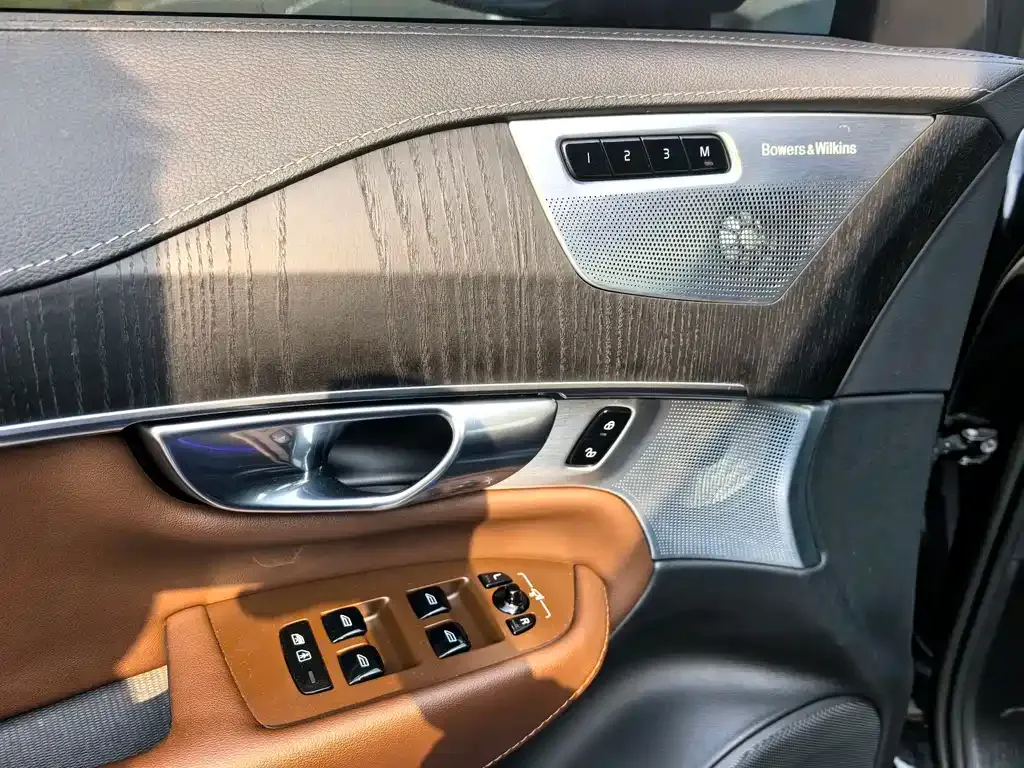 Volvo XC90 2023 из CN, фото 7