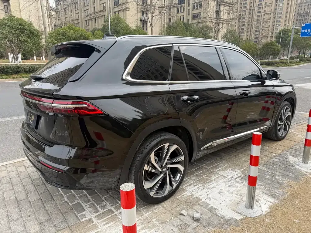 Geely Xingyue L — фото 5