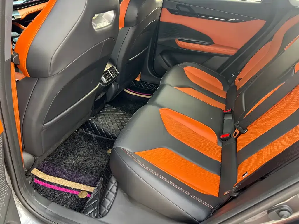 Changan UNI-V 2023 из CN, фото 2