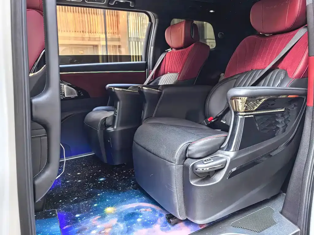 GAC Motor Trumpchi M8 — фото 8
