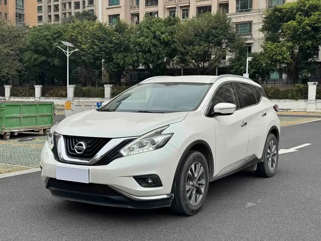 Nissan Murano — фото 1