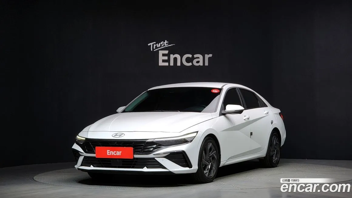Hyundai AVANTE — фото 1