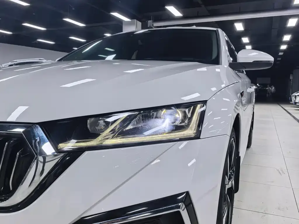 Skoda Octavia 2021 из CN, фото 9