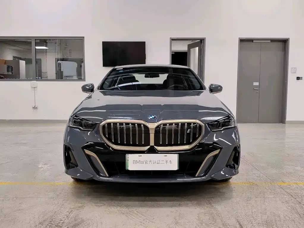 BMW i5 2025 из CN, фото 5