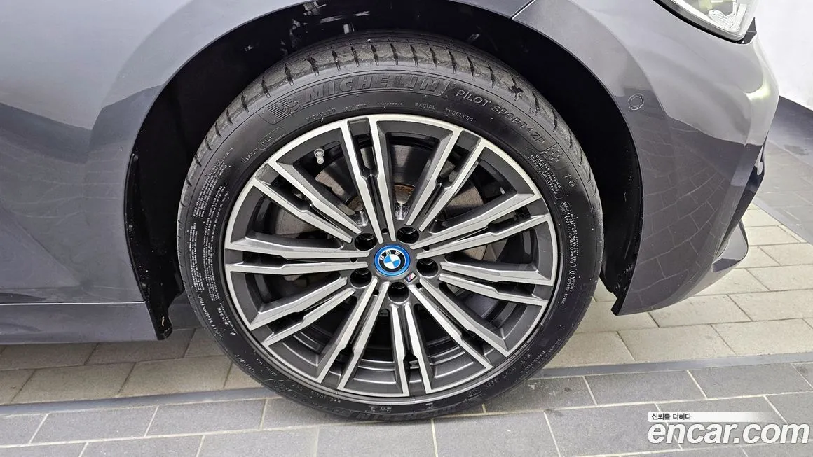 BMW 3-Series 2022 из KR, фото 4