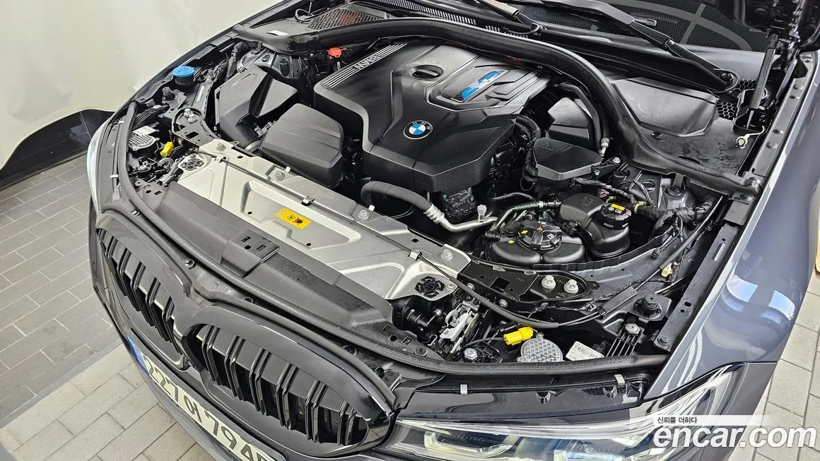 BMW 3-Series 2022 из KR, фото 10