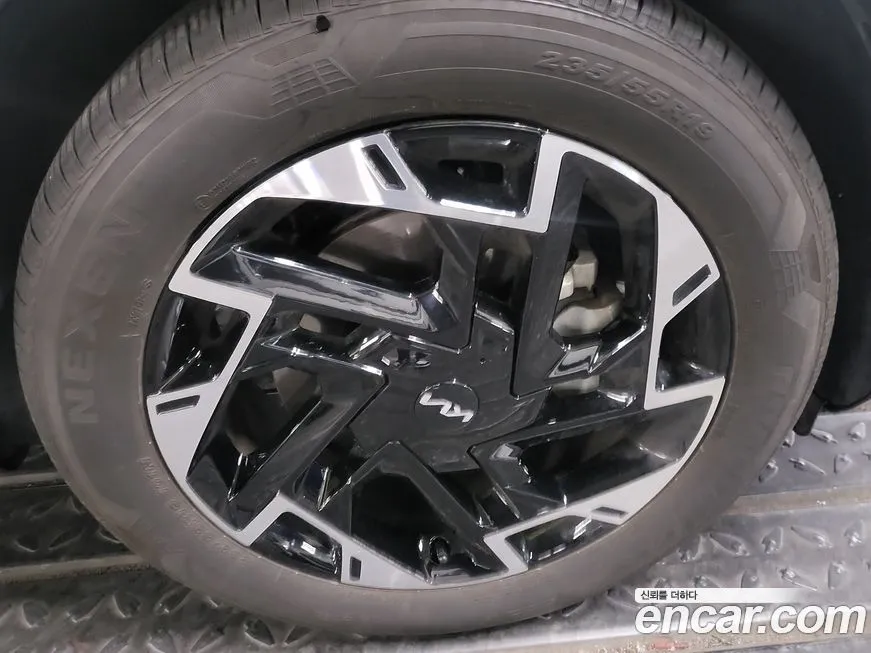 Kia Sportage — фото 9