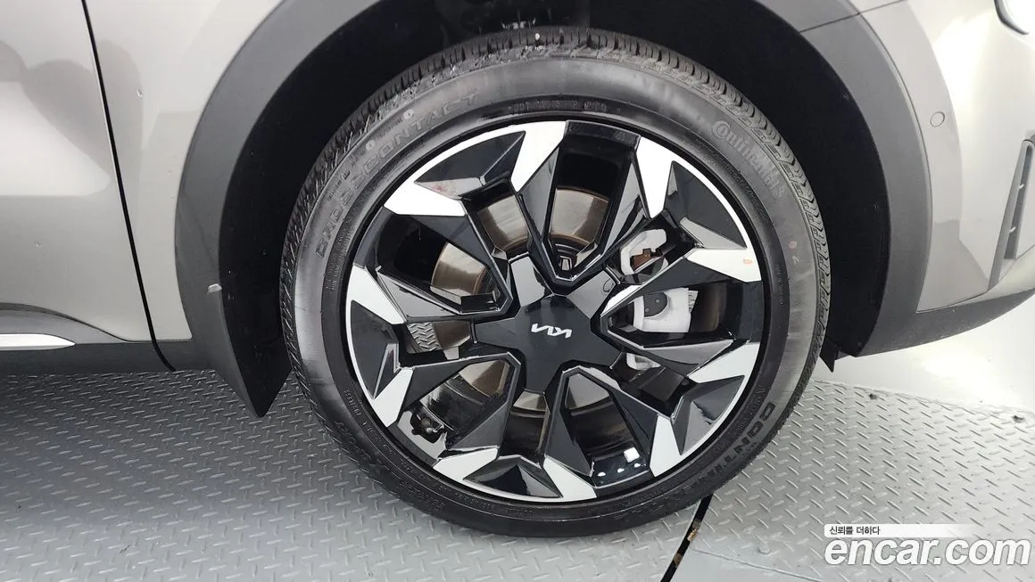 Kia Sorento — фото 9