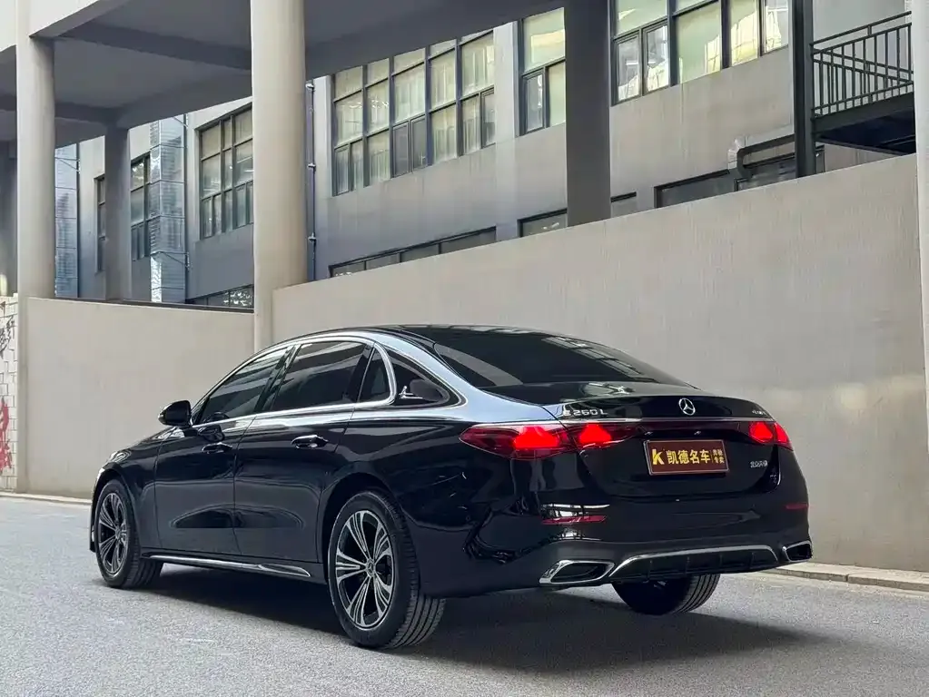 Mercedes-Benz E-Class 2026 из CN, фото 5