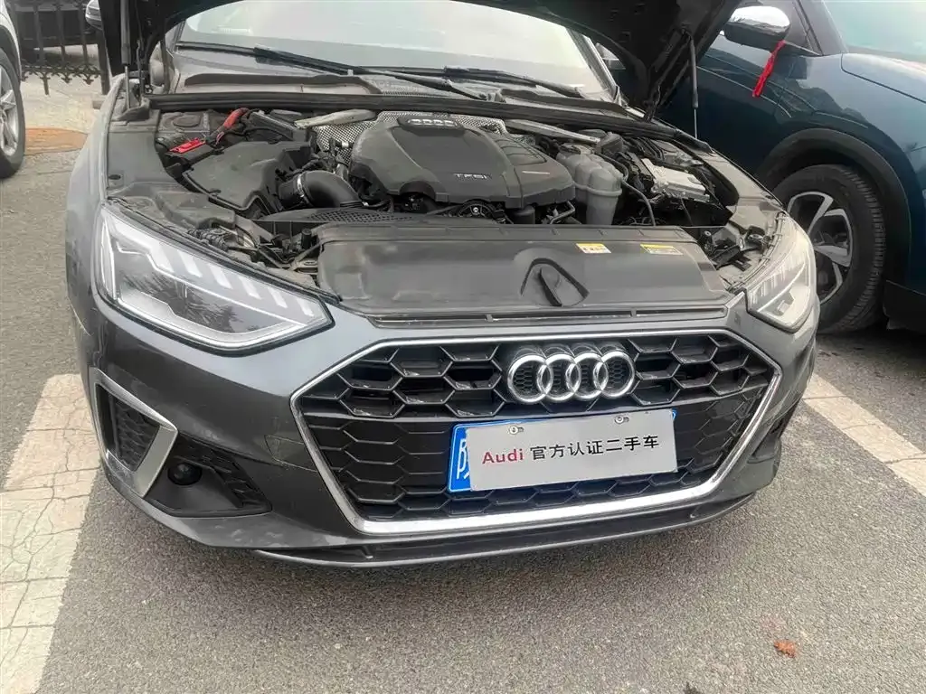 Audi A4L 2021 из CN, фото 4