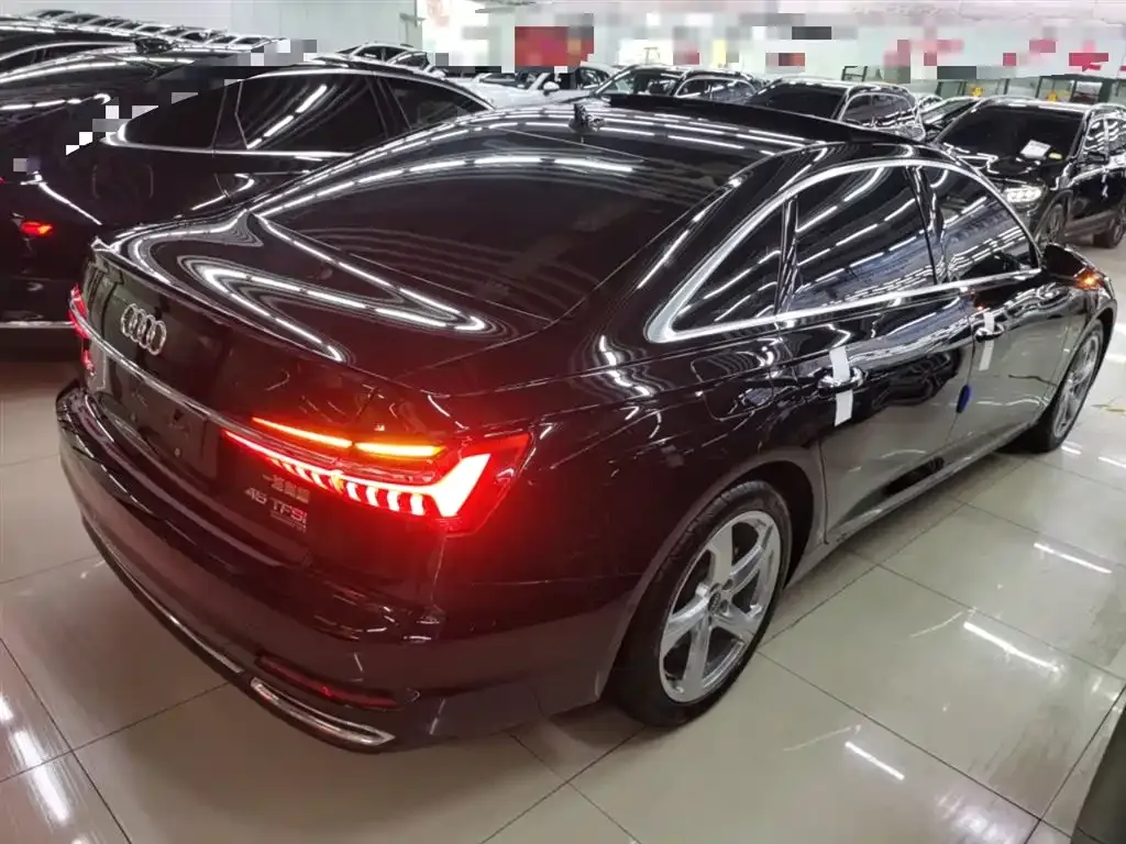 Audi A6L 2022 из CN, фото 6