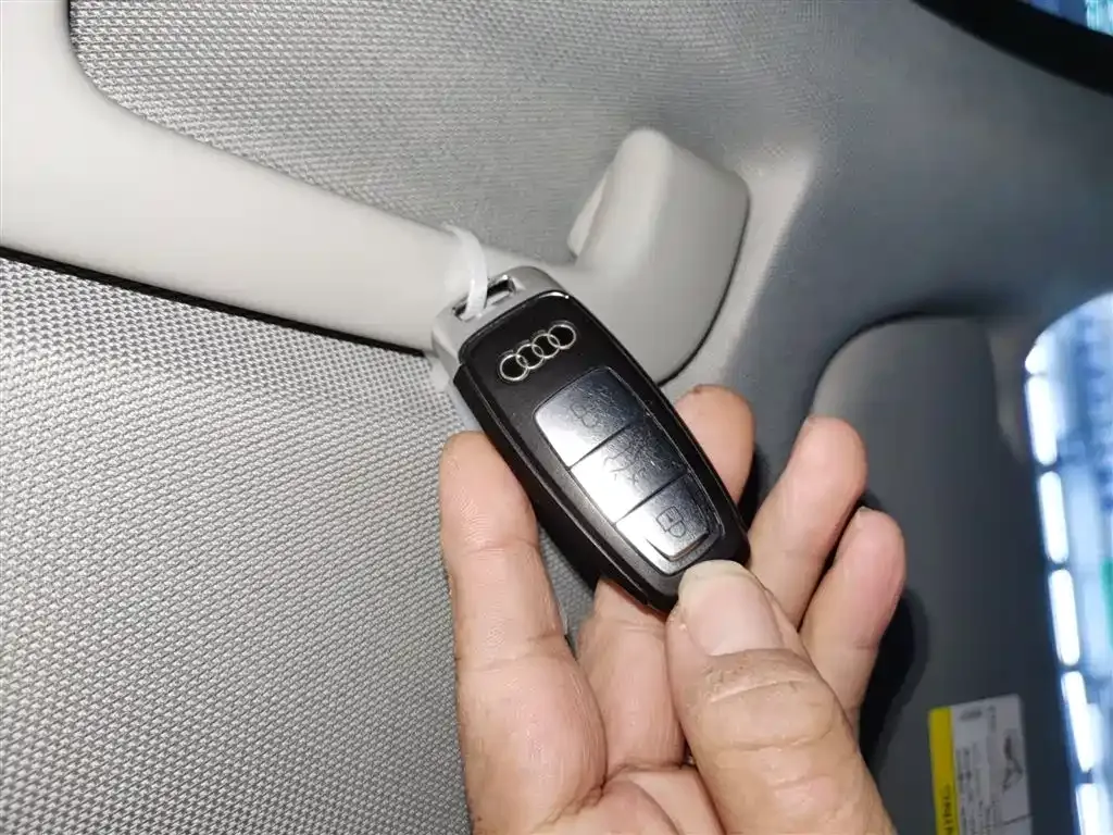 Audi A6L 2022 из CN, фото 7
