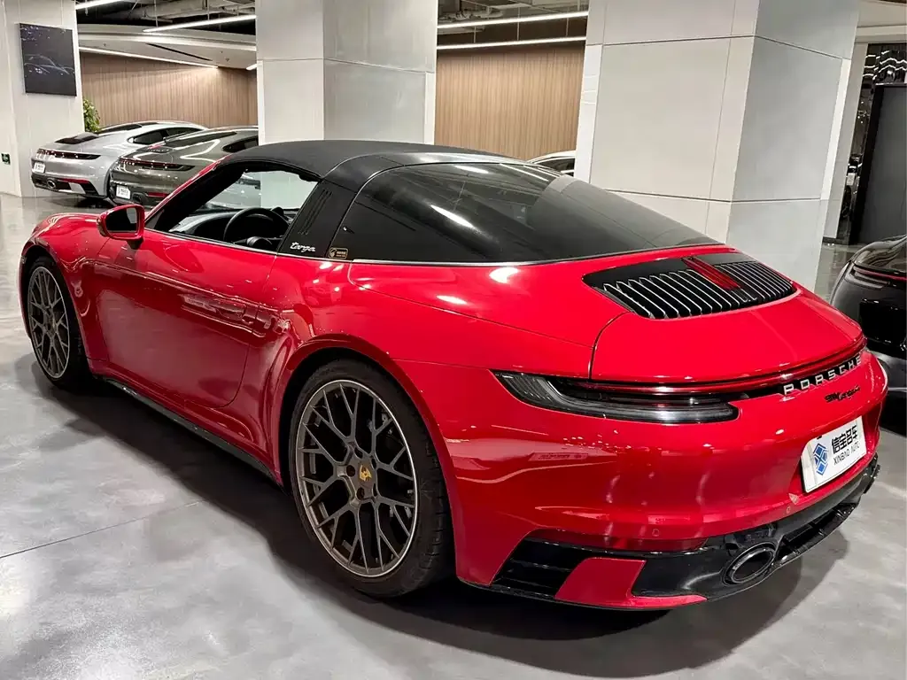 Porsche 911 2021 из CN, фото 7