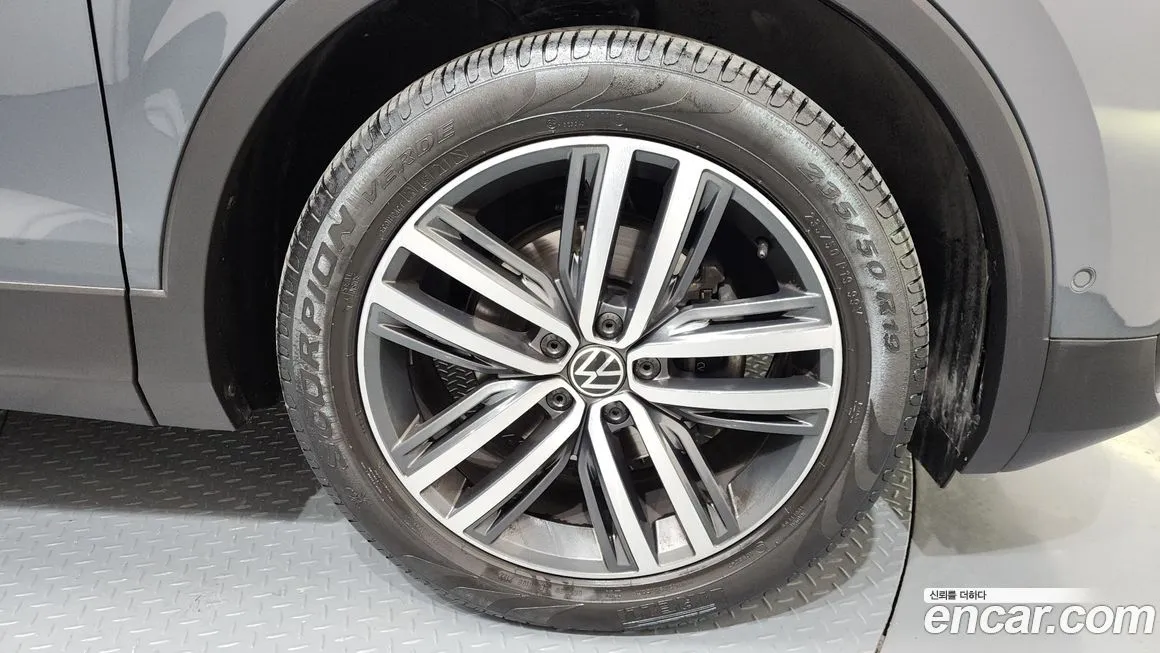 Volkswagen Tiguan 2022 из KR, фото 8