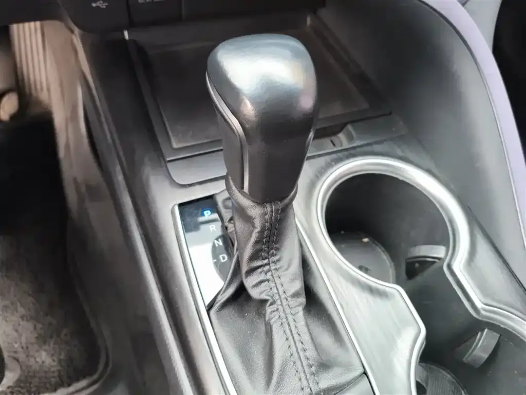 Toyota Camry 2021 из CN, фото 5