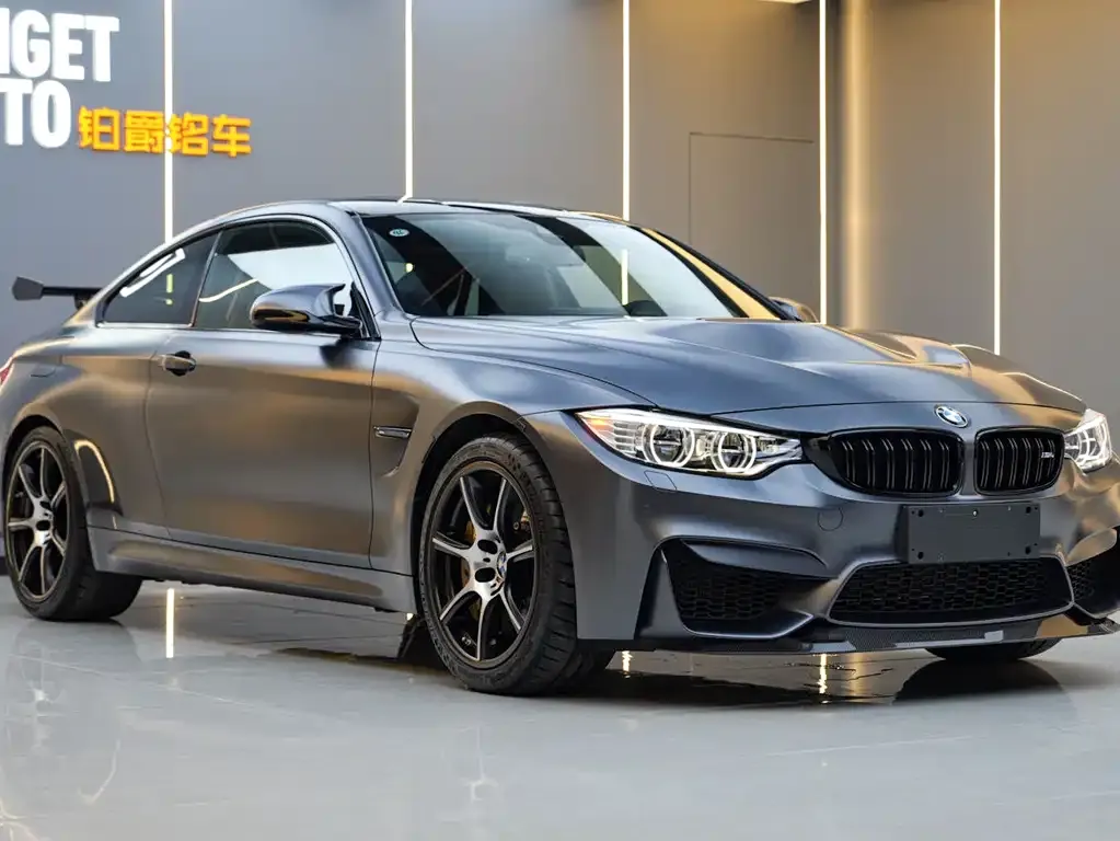 BMW M4 — фото 5