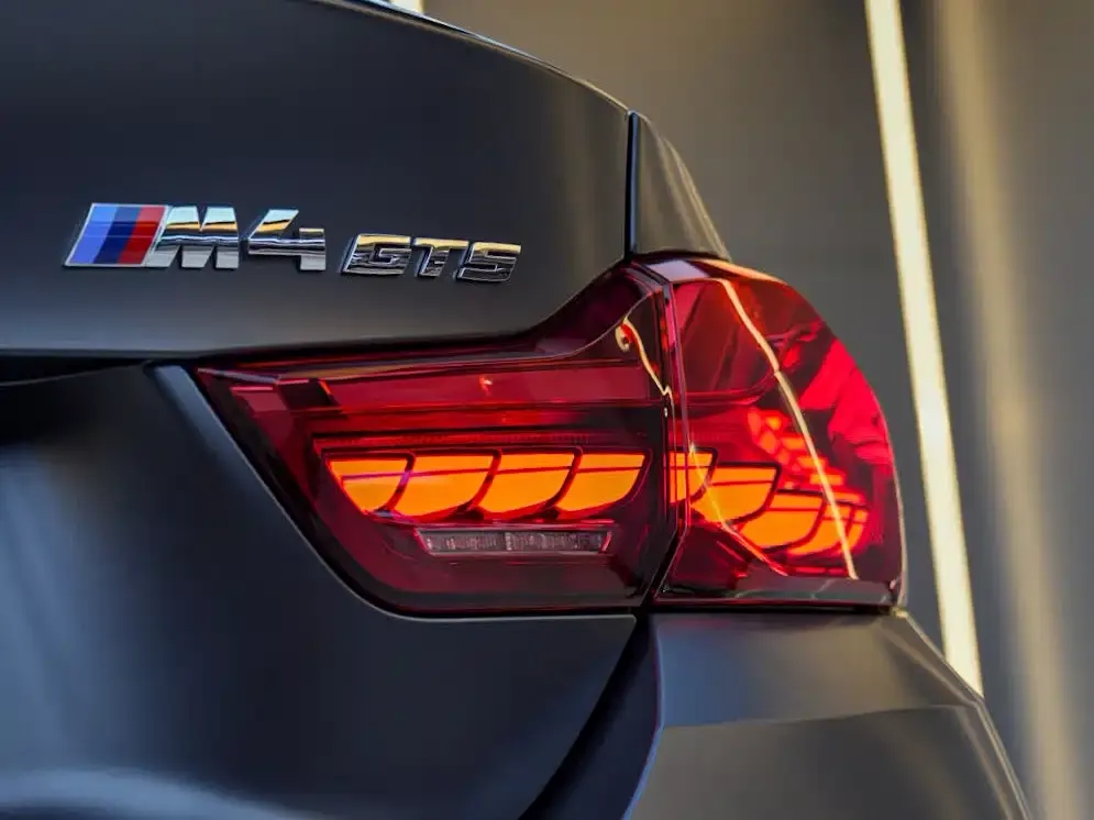 BMW M4 — фото 4