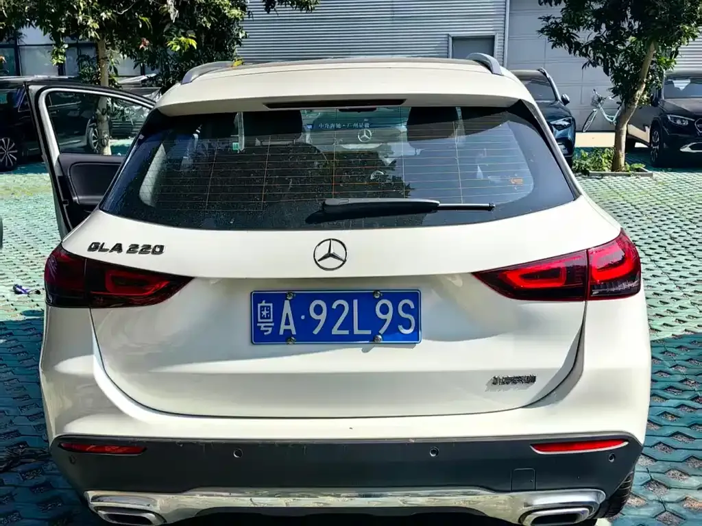 Mercedes-Benz GLA 2024 из CN, фото 2