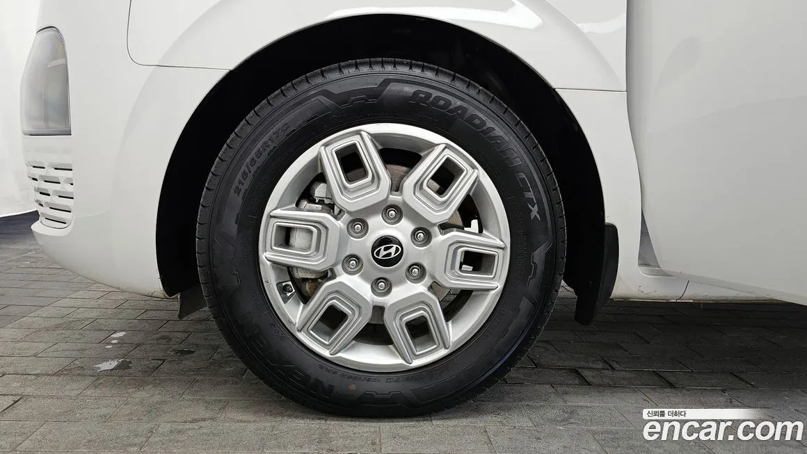 Hyundai Staria 2025 из KR, фото 5