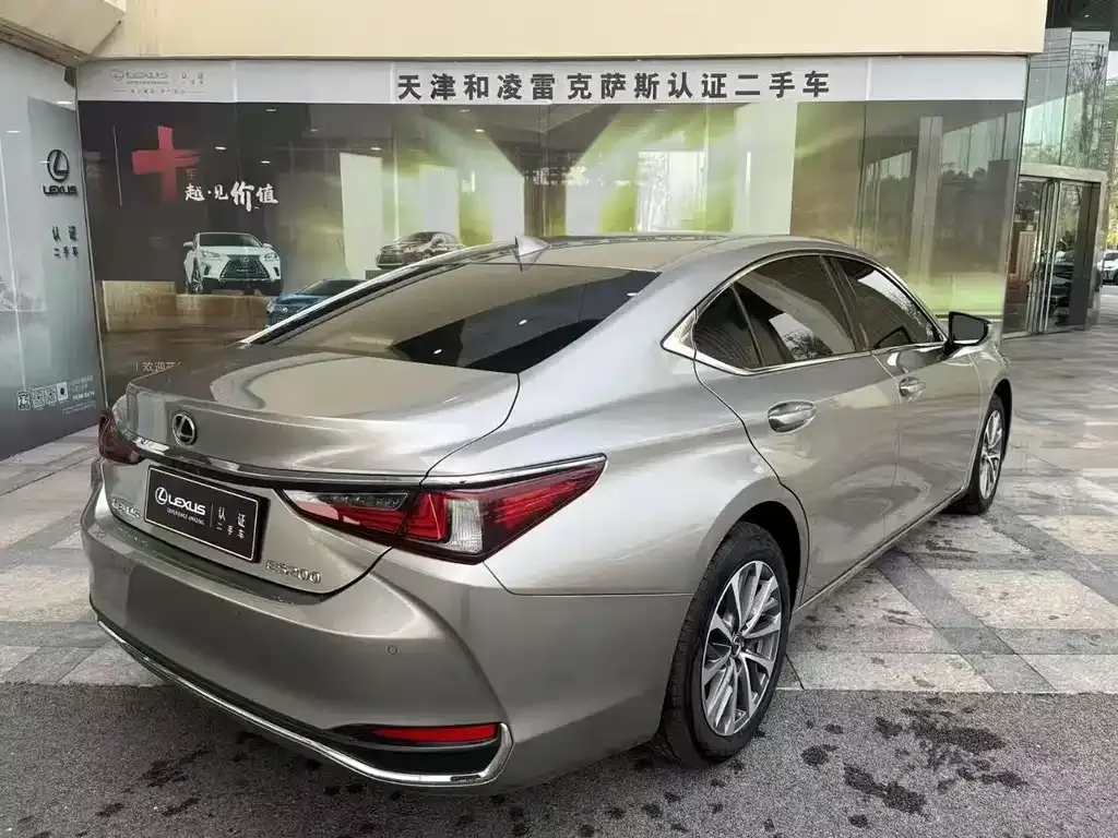 Lexus ES 2023 из CN, фото 7