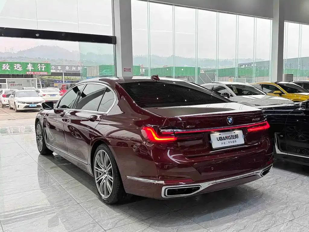 BMW 7 Series 2021 из CN, фото 10