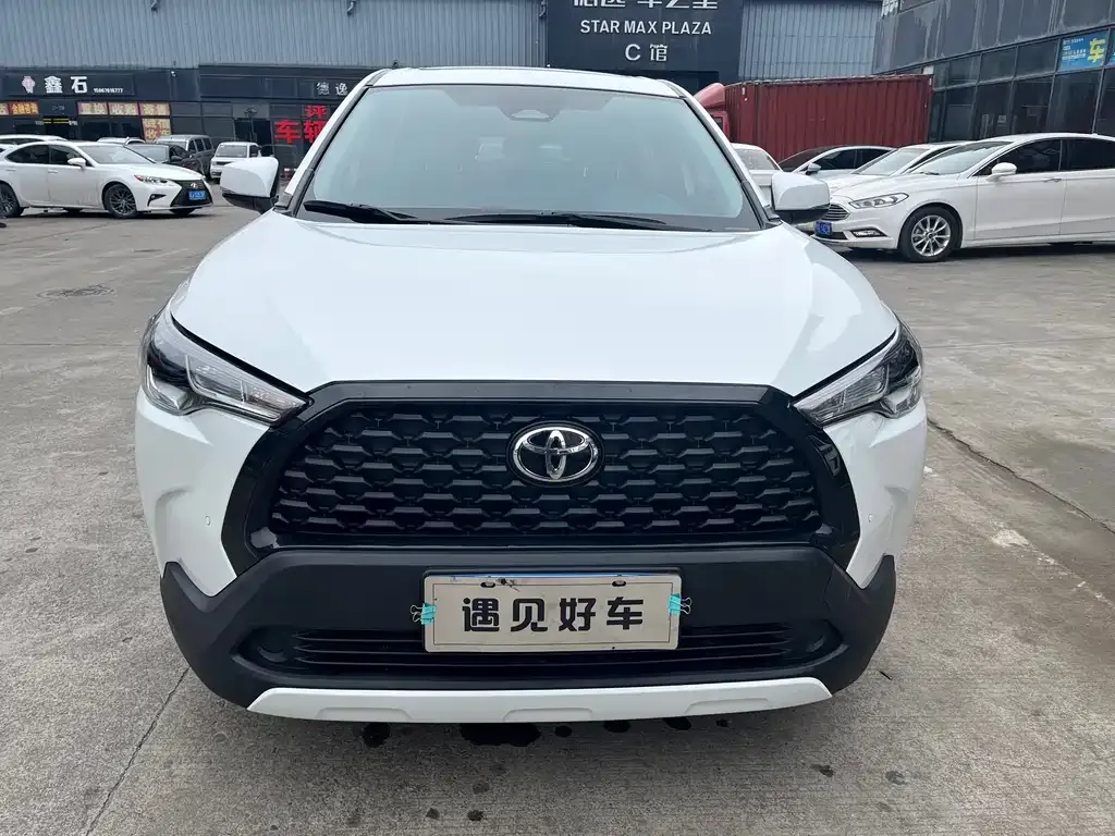 Toyota Corolla Cross 2023 из CN, фото 3