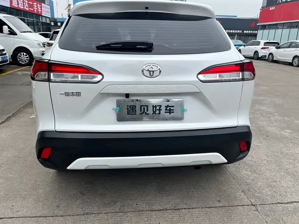 Toyota Corolla Cross 2023 из CN, фото 6