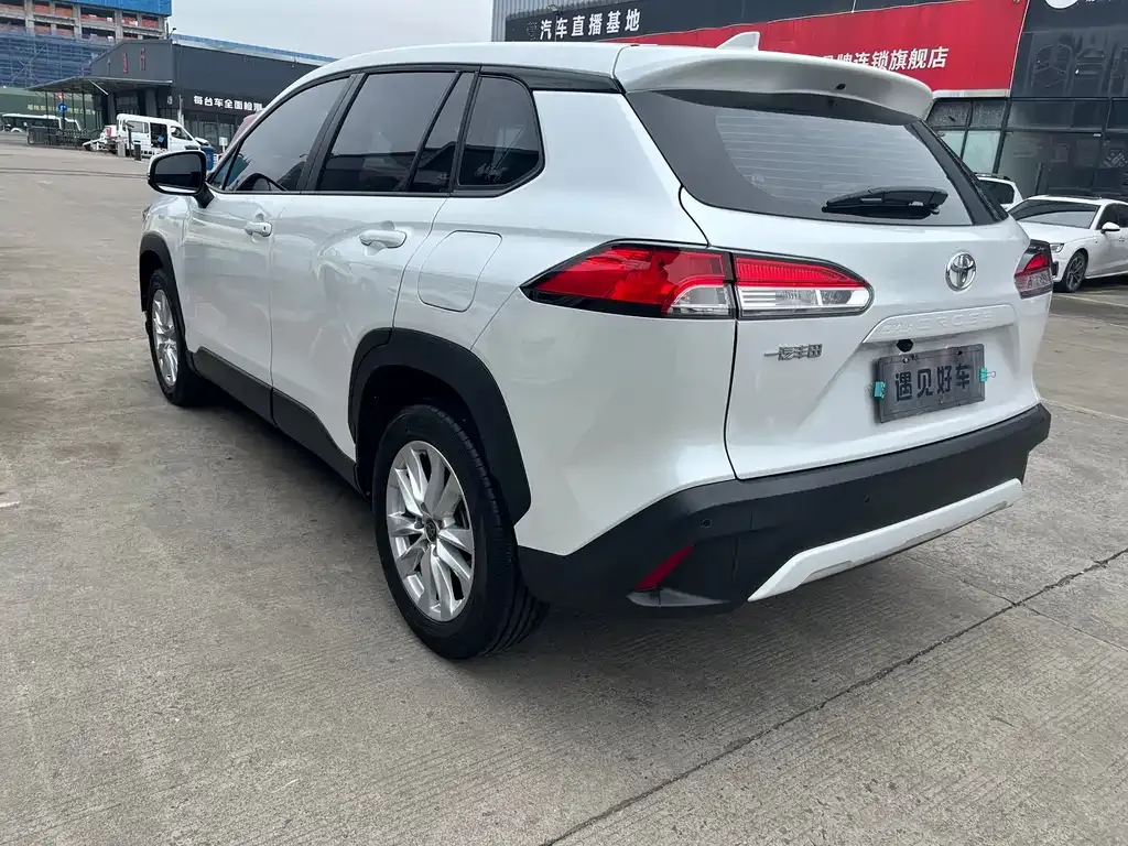 Toyota Corolla Cross 2023 из CN, фото 9