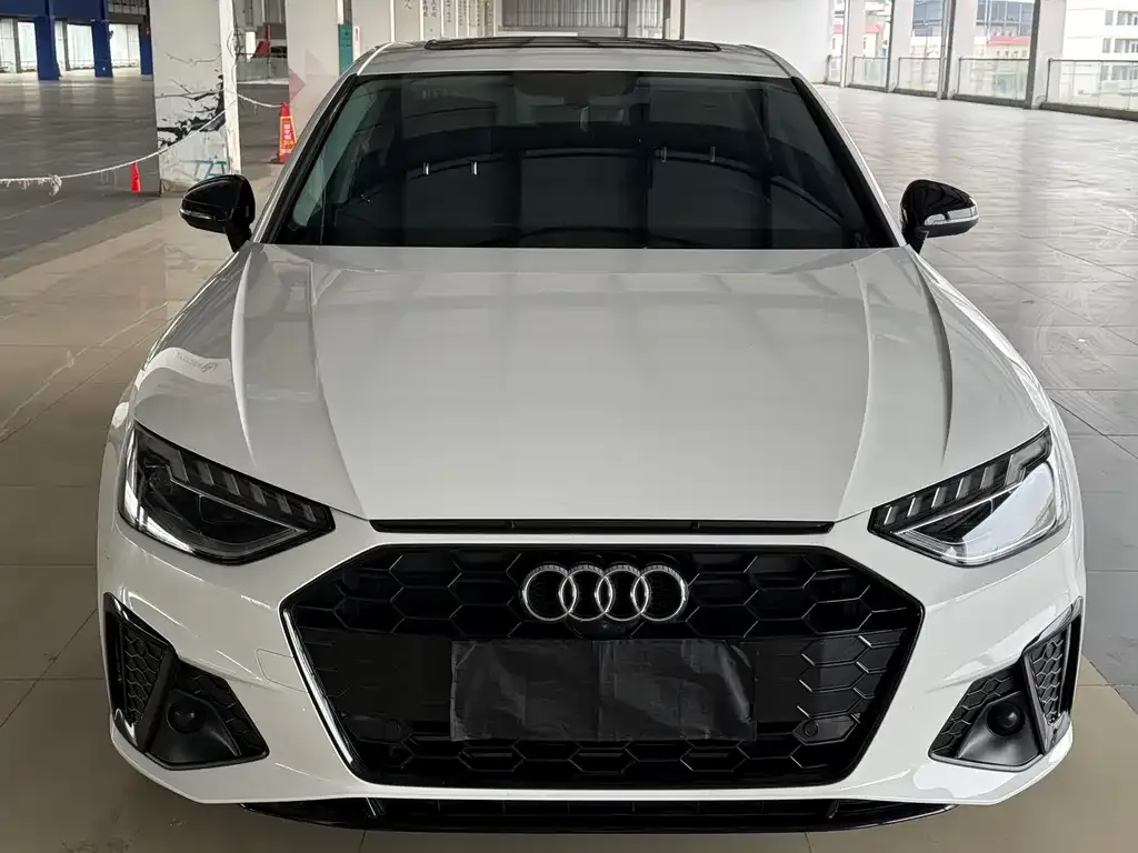 Audi A4L 2022 из CN, фото 10