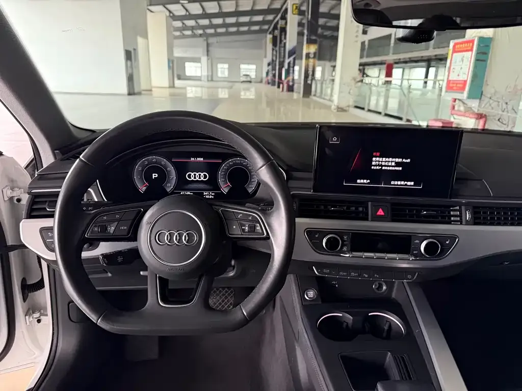 Audi A4L 2022 из CN, фото 7