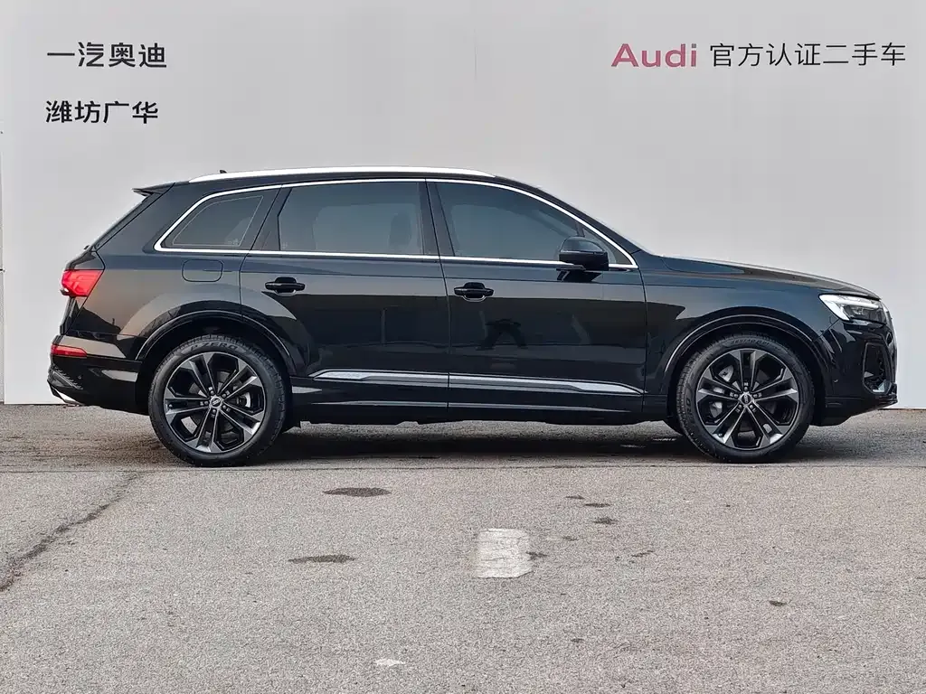 Audi Q7 2026 из CN, фото 7