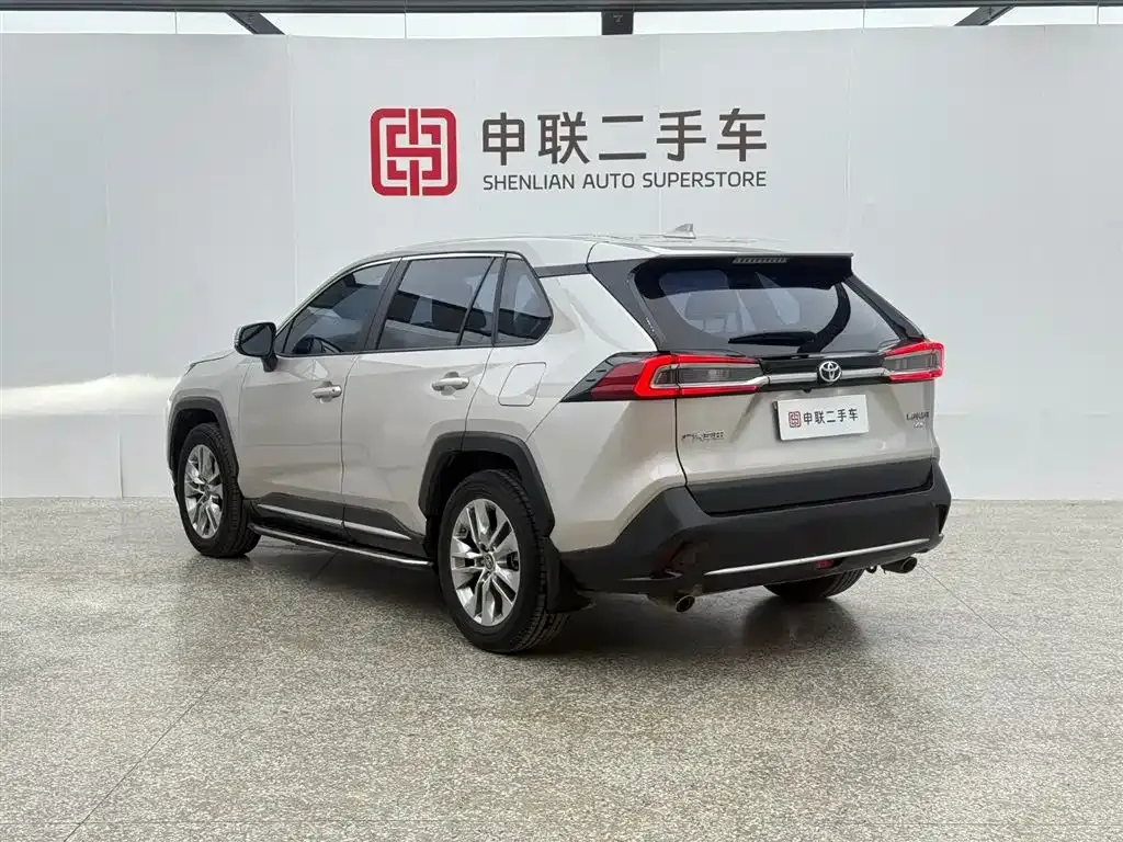 Toyota Wildlander 2021 из CN, фото 10