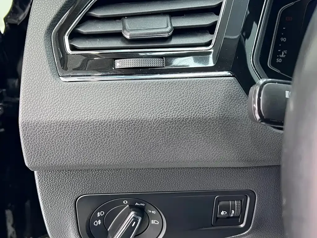 Volkswagen Tiguan L 2021 из CN, фото 6