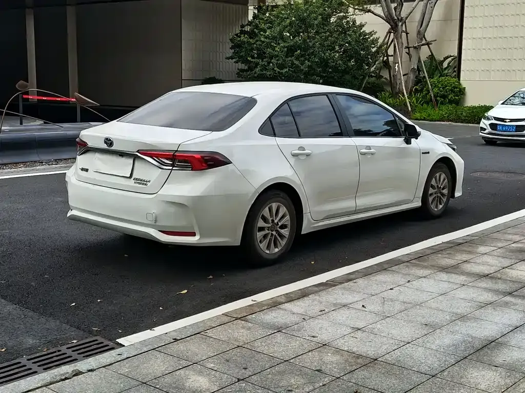 Toyota Corolla 2024 из CN, фото 8