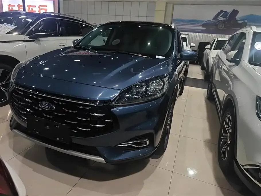 Ford Escape 2021 из CN, фото 1