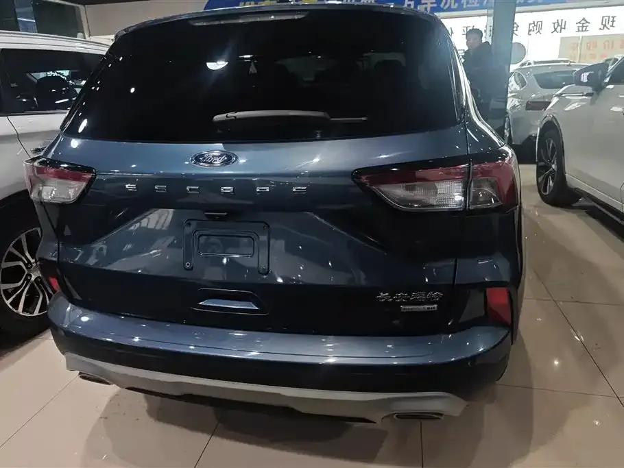 Ford Escape 2021 из CN, фото 2